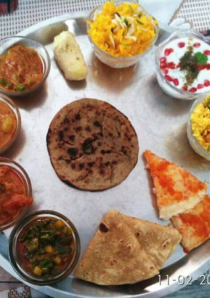 A picture of Special thali.