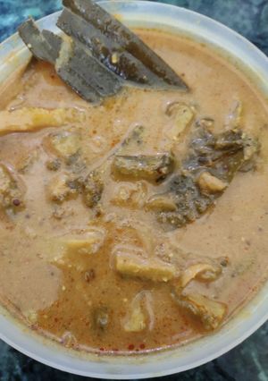 A picture of Masala bitter gourd curry.