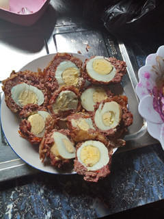 A picture of Scotch eggs.