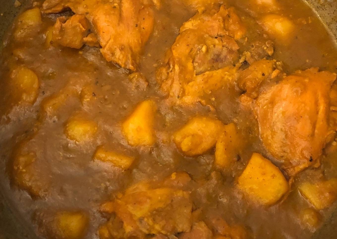 Pollo en Salsa
