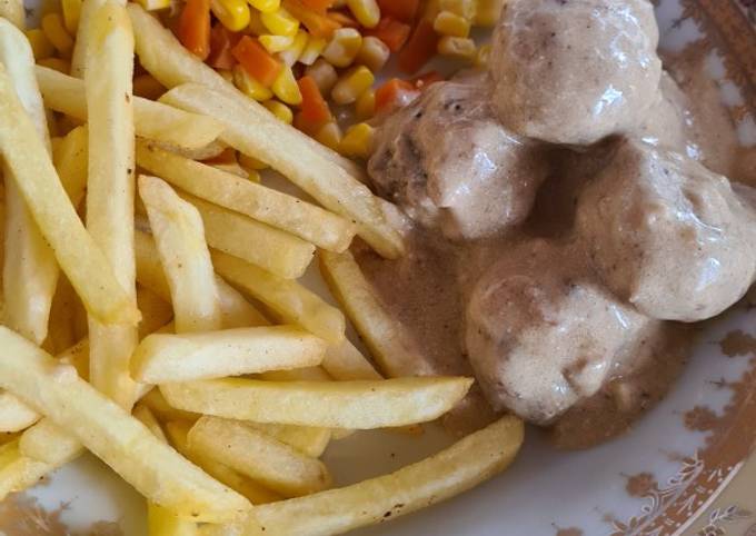 Anti Ribet, Membuat Swedish meatballs gravy Menu Enak Dan Mudah Dibuat