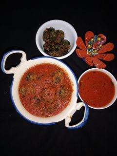 मेथी मुठिया करी (Methi Muthiya Curry recipe in Hindi) रेसिपी मुख्य फोटो