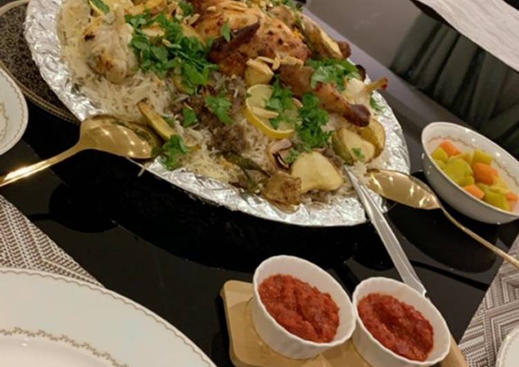 دجاج مندي على السريع من دجاج الوطنية