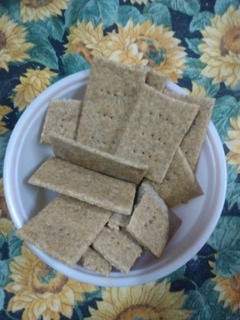 Una foto de Crackers saludables para bebés. Galletitas para dentición