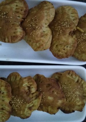 صورة لوصفة فطاير بالدجاج بدون اختمار