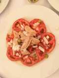 Ensalada de tomates con atún