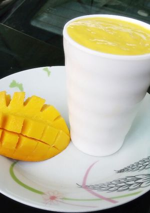 A picture of Mango smoothie.
