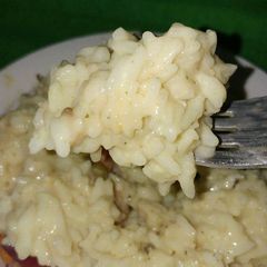 A picture of Meatless chicken pot pan pie.
