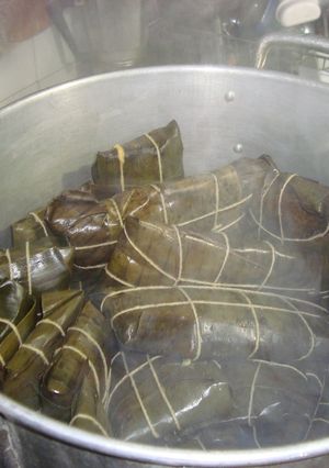 Una foto de Hallaca de gallina y carne