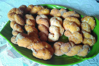 Bagaimana Menyiapkan Kkwabaegi (Donat Korea), Enak