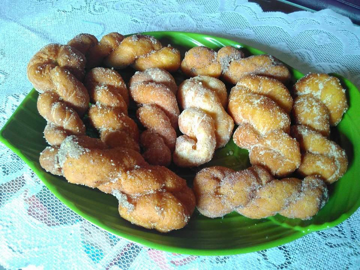 Bagaimana Menyiapkan Kkwabaegi (Donat Korea), Enak