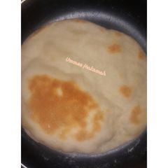 A picture of Pita bread (Shawarma bread).