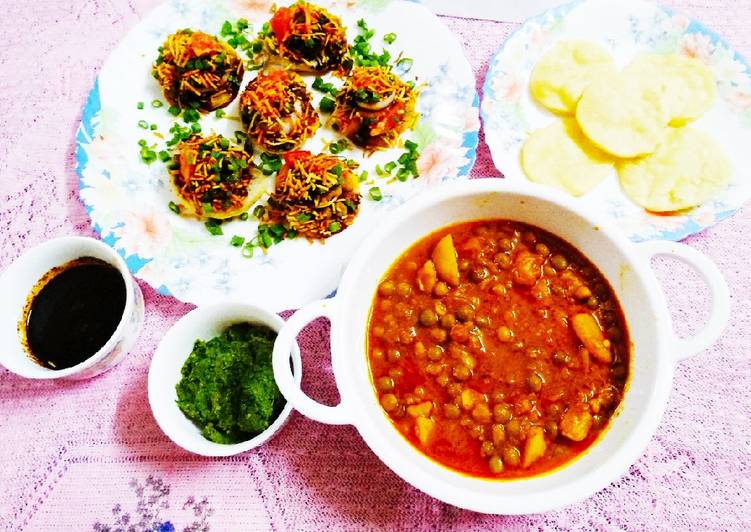 Aloo Puri platter