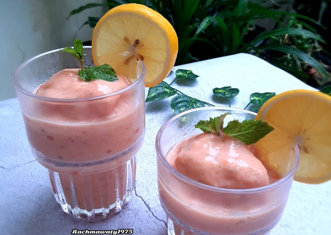 205. Taiwanese Papaya Milk (Smoothie)