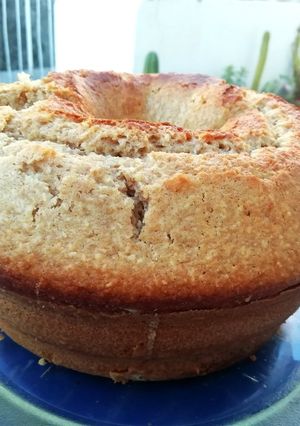 Una foto de Budín de coco con dulce de leche