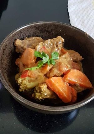 A picture of Crock pot beef vegetable soup.