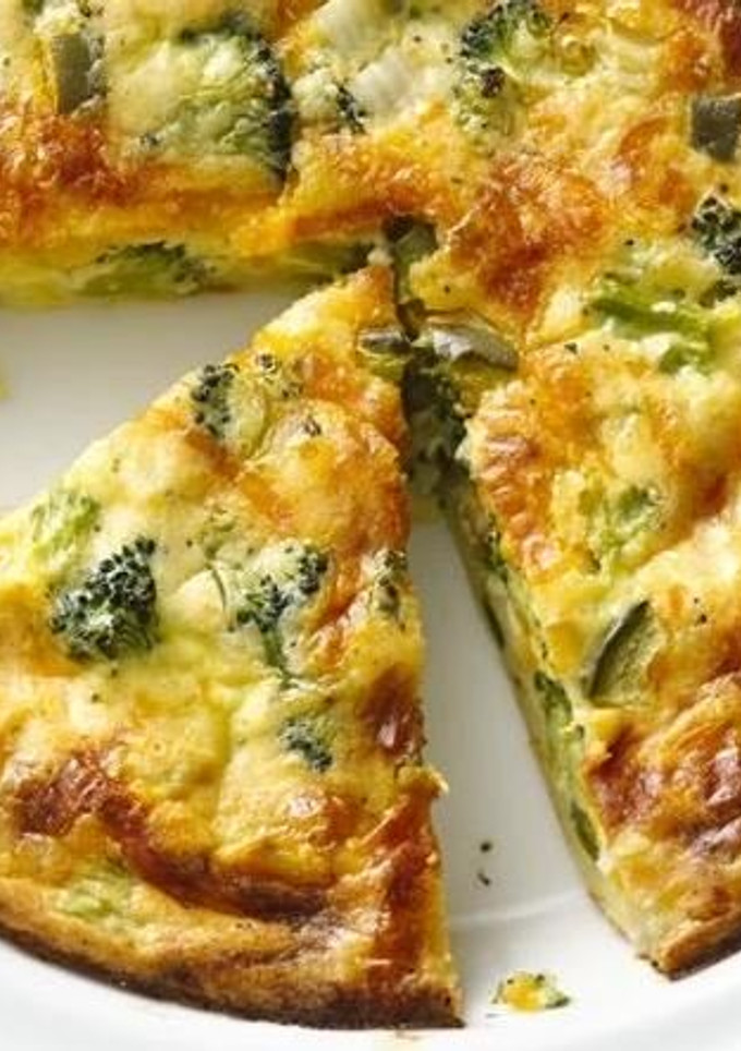 Una foto de Quiche de brócoli y queso