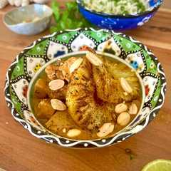 Una foto de Pollo con salsa de cacahuetes
