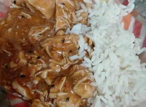 Una foto de Pollo en cubos a la bourbon