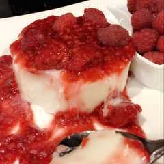 Una foto de Panna cotta proteica