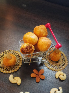 કચોરી (Kachori Recipe In Gujarati) રેસીપી મુખ્ય ફોટો
