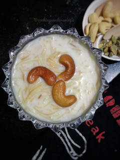 சேமியா பாயசம் (semiya payasam recipe in tamil) செய்முறை முக்கிய புகைப்படம்
