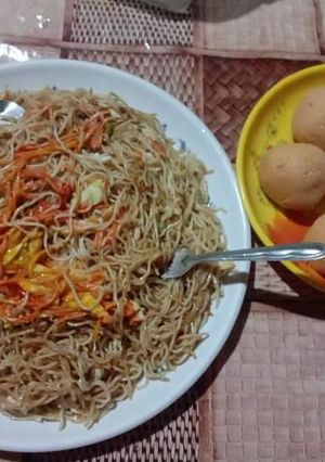 চিকেন চাউমিন (chicken chow mein recipe in Bengali) রেসিপির প্রধান ছবি