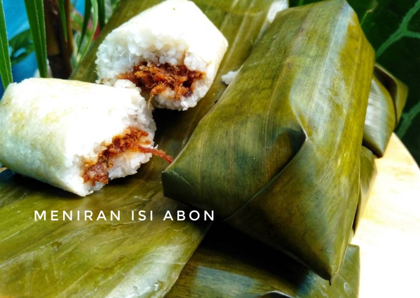 Kue Meniran Isi Abon