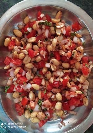શીંગદાણા સલાડ(Peanut Salad Recipe In Gujarati) રેસીપી મુખ્ય ફોટો