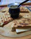 Pan chato con romero y tomillo
