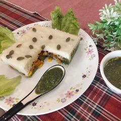 A picture of Sandwich dhokla.