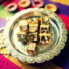 A picture of Besan Mawa Berfi.