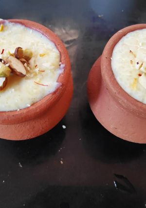 चावल की खीर (Chawal ki kheer recipe in Hindi) रेसिपी मुख्य फोटो