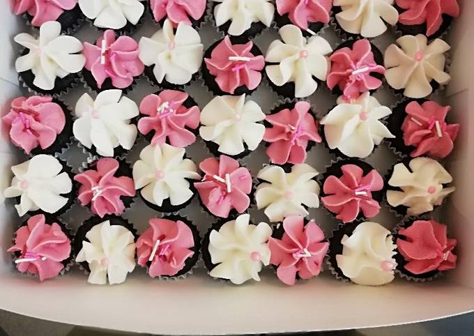 Recipe of Favorite One bite cupcakes