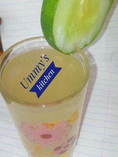 A picture of Cucumber lemon juice.