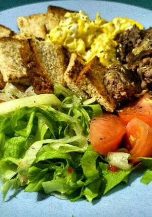 Foto resep Homemade Beef Burger Salad (Eat Clean Series)