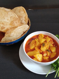 ફરાળી પૂરી (Farali Poori Recipe In Gujarati) રેસીપી મુખ્ય ફોટો