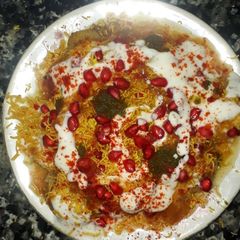 A picture of Dahi vada.