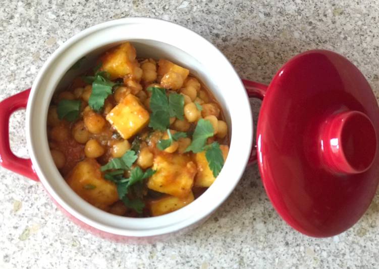 Simple Way to Prepare Super Quick Homemade Chick peas and paneer curry