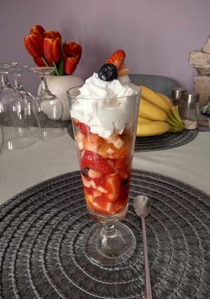 Gyümölcssaláta recept fotója