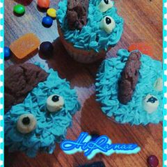 Monster Cup Cake A picture of Monster Cup Cake.