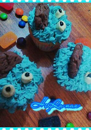 A picture of Monster Cup Cake.