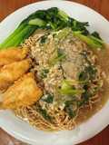 ราดหน้าหมี่กรอบปลาเก๋า