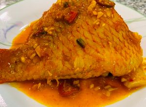 Hình của món Cá kho nghệ.