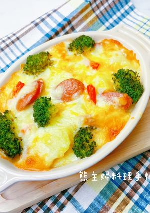 焗烤馬鈴薯熱狗 的食譜成品照片
