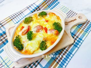 焗烤馬鈴薯熱狗