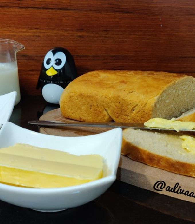 A picture of 50-50 bread.