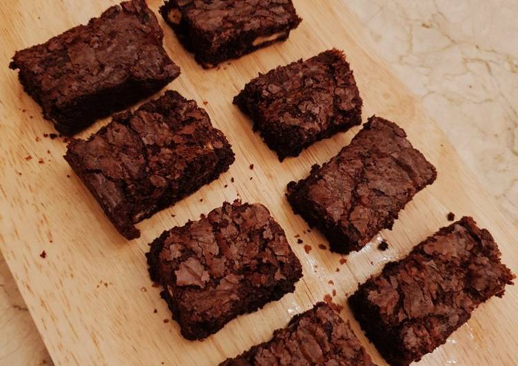 Soft and Chewy Triple Chocolate Fudge Brownies