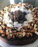 Torta Brownie con chocolate coco y almendras.... para quedar genial si te invitan a tomar el te!!