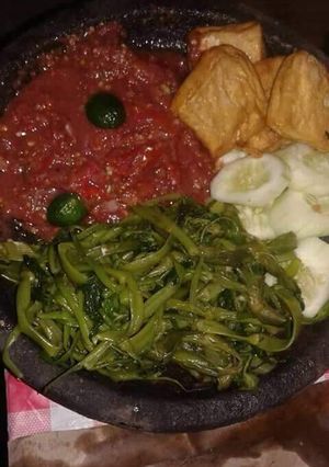 Foto resep Pelecing kangkung khas LOMBOK, peDas